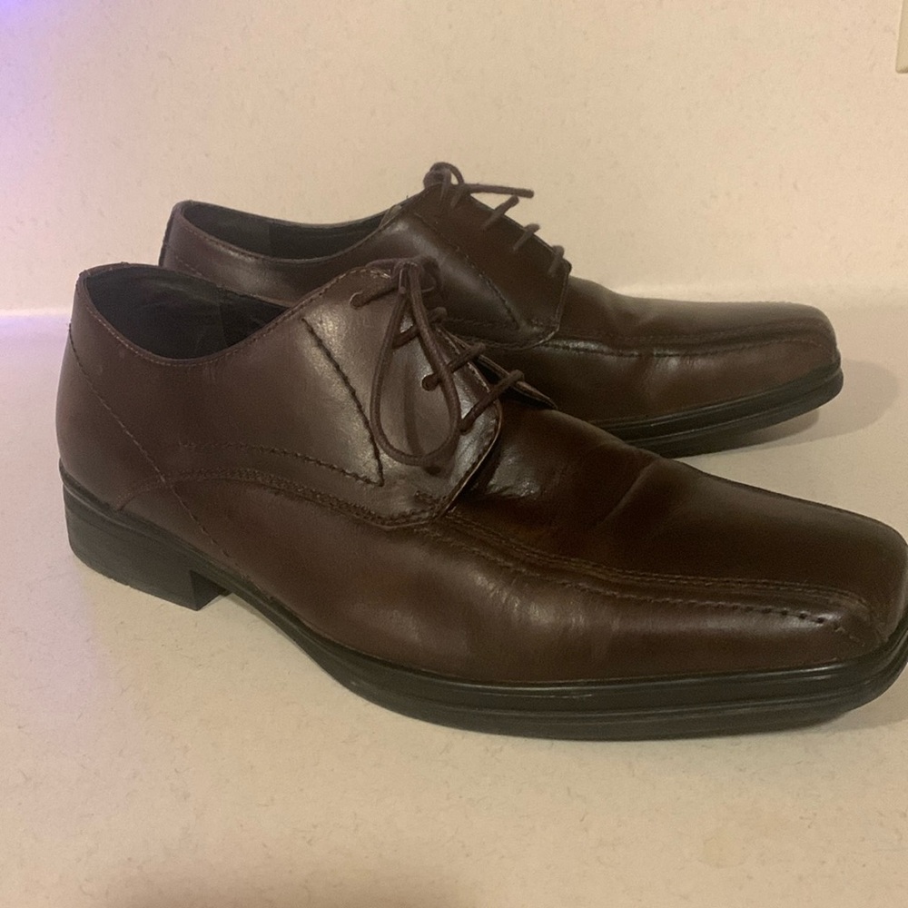 Mens Florsheim Brown dress shoes size 10